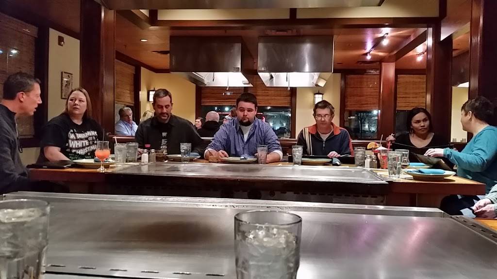 Kobe Japanese Steak House | restaurant | 19800 E Valley View Pkwy, Independence, MO 64057, USA | 8167956808 OR +1 816-795-6808