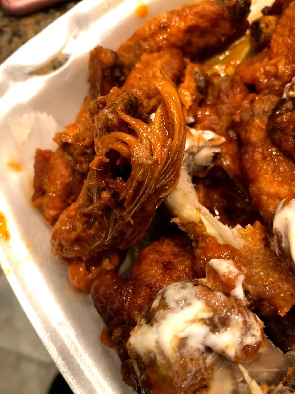 Planet Wings | restaurant | 698 Arthur Kill Rd, Staten Island, NY 10308, USA | 7186089464 OR +1 718-608-9464