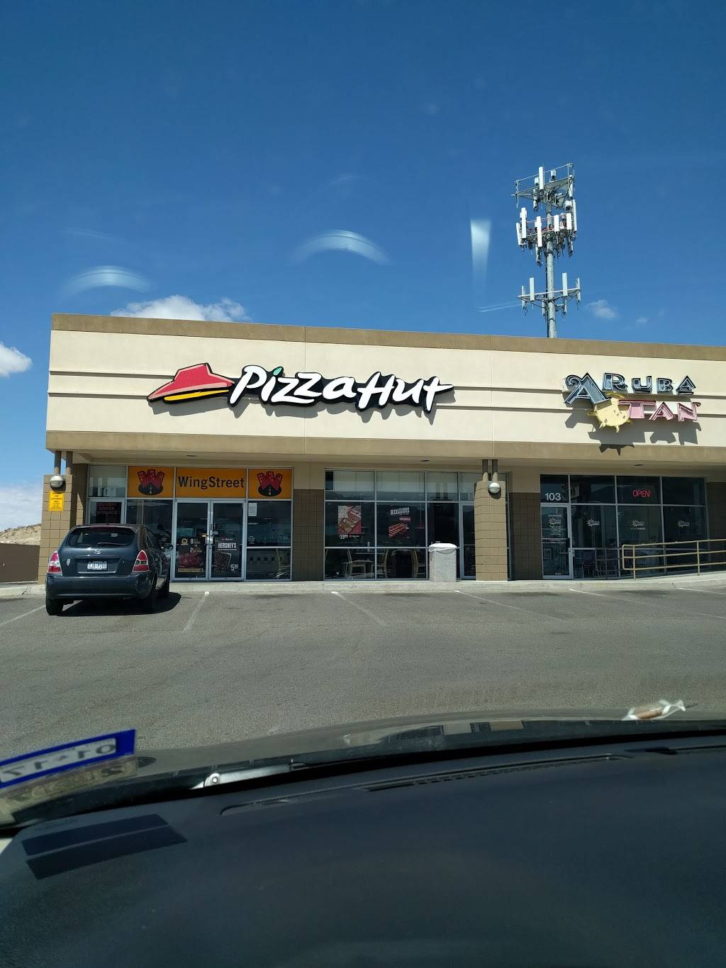 Pizza Hut | meal delivery | 955 N Resler Dr Suite 101, El Paso, TX 79912, USA | 9155818204 OR +1 915-581-8204