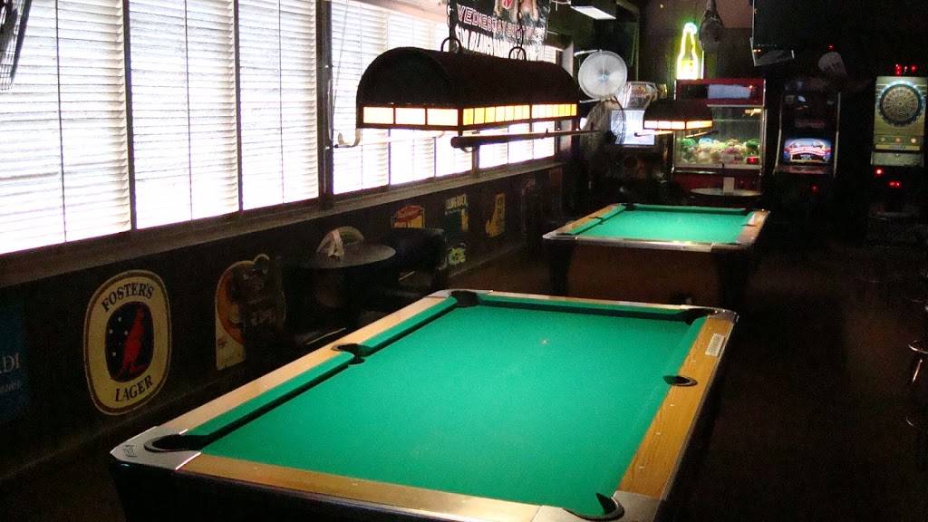 Maverick Saloon | restaurant | 9605 N 19th Ave, Phoenix, AZ 85021, USA | 6029435680 OR +1 602-943-5680