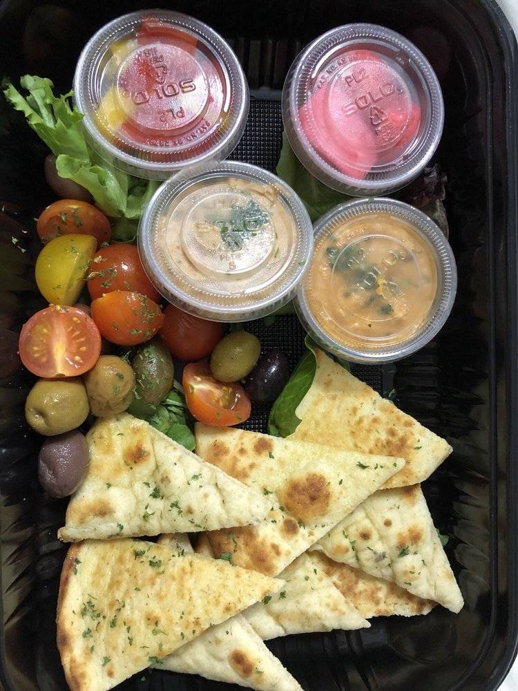 Dutchs Lounge | restaurant | 24 E Park St, Newark, NJ 07102, USA | 9737379617 OR +1 973-737-9617