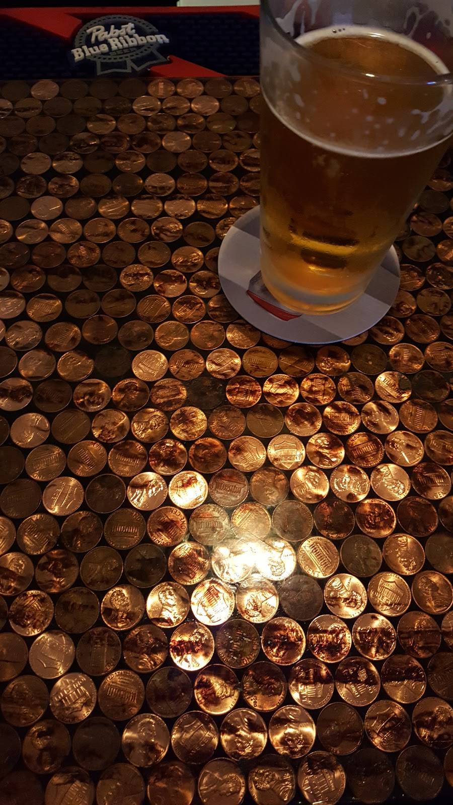 Lucky Liquor | restaurant | south 98168, 10325 E Marginal Way S, Tukwila, WA 98168, USA | 2066734081 OR +1 206-673-4081