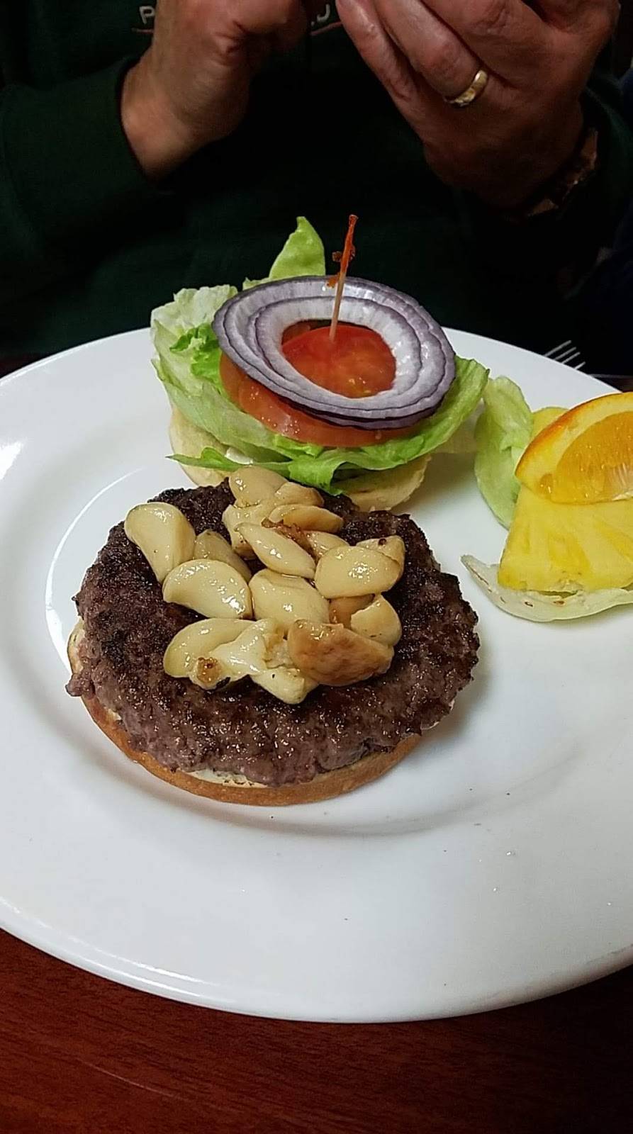 Garlic City Cafe | restaurant | 7461 Monterey Rd, Gilroy, CA 95020, USA | 4088477744 OR +1 408-847-7744