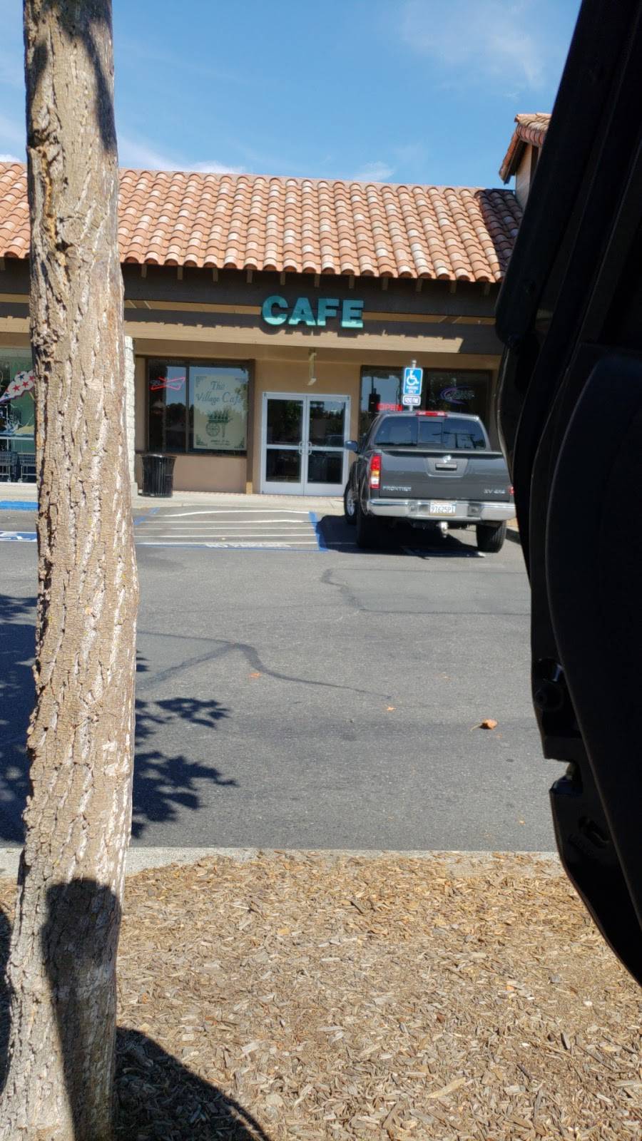 Village Cafe | restaurant | 2575 Guerneville Rd, Santa Rosa, CA 95401, USA | 7075796087 OR +1 707-579-6087