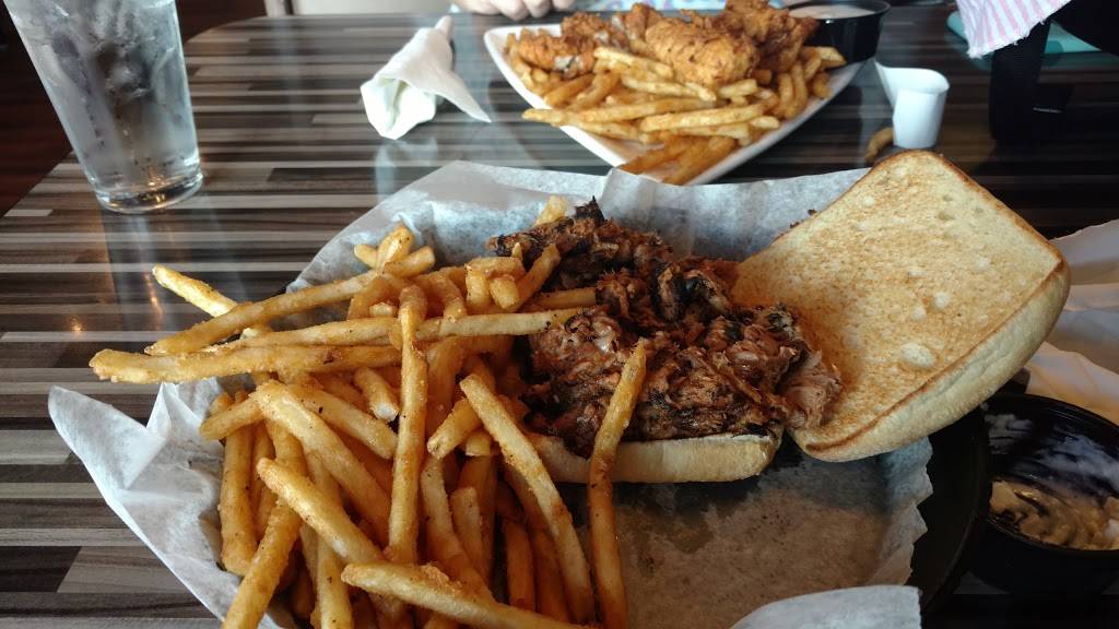 The Docs Inn | restaurant | 985 Avenue of the Cities, Silvis, IL 61282, USA | 3092811008 OR +1 309-281-1008