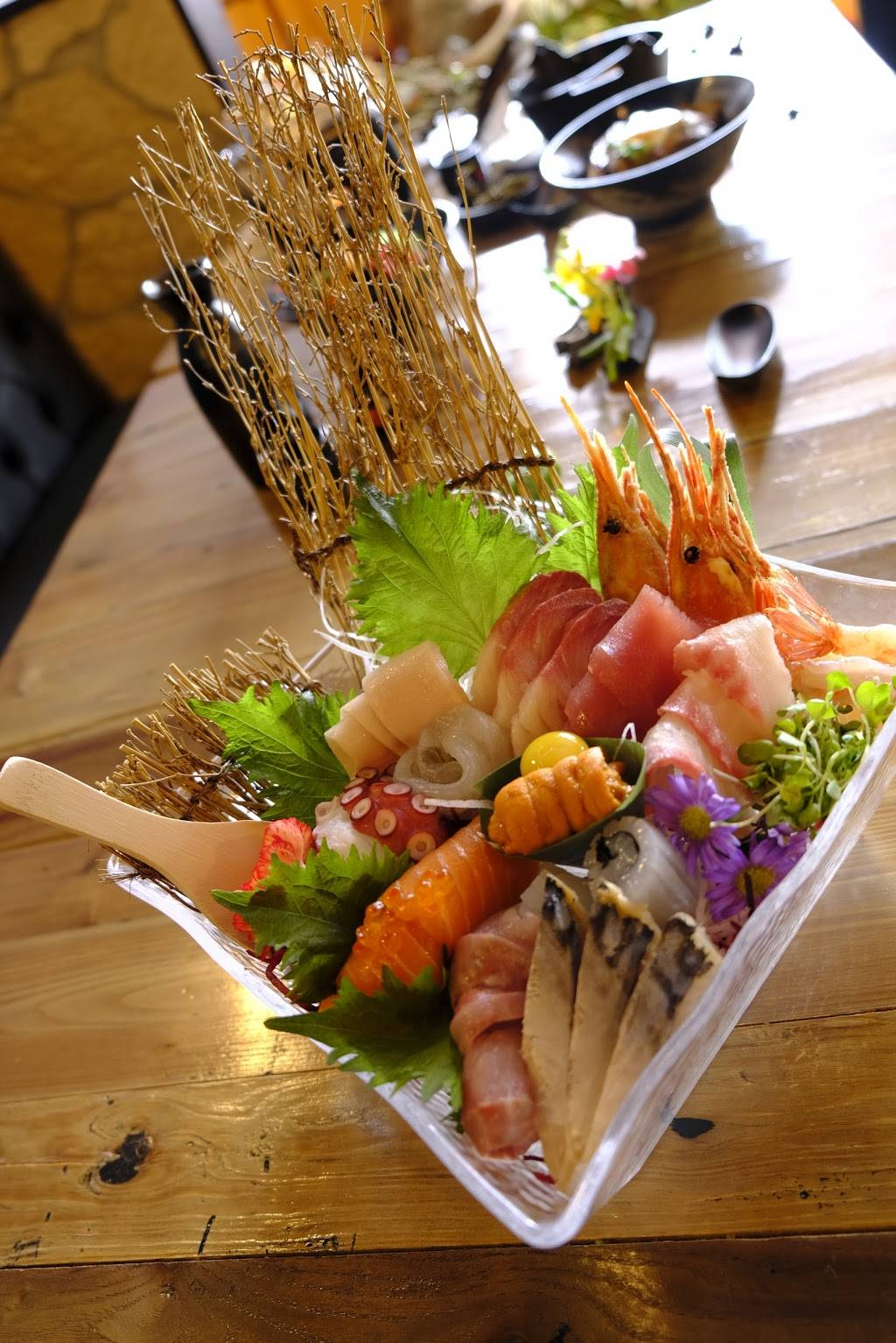 Hob Sushi | restaurant | 2156 N Clybourn Ave, Chicago, IL 60614, USA | 7733608851 OR +1 773-360-8851