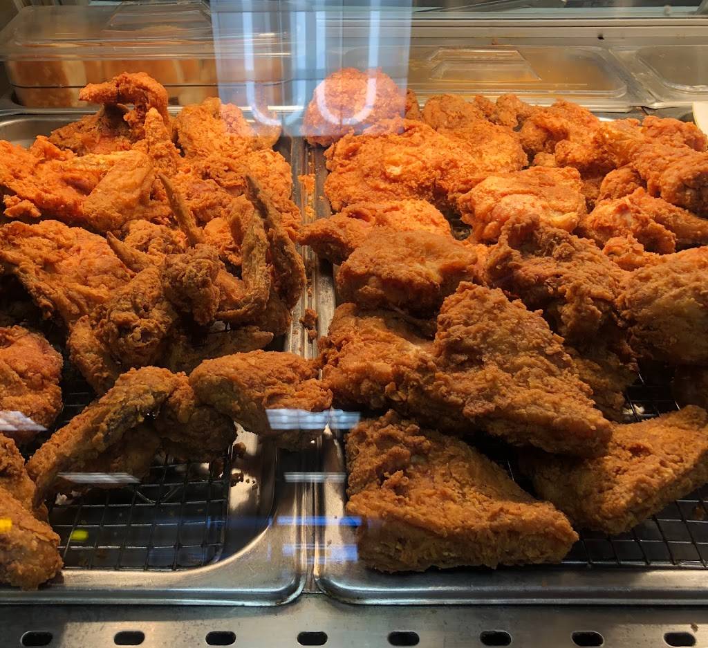 Chesters Chicken | restaurant | 3000 N Park Dr, Anthony, TX 79821, USA | 9158869067 OR +1 915-886-9067