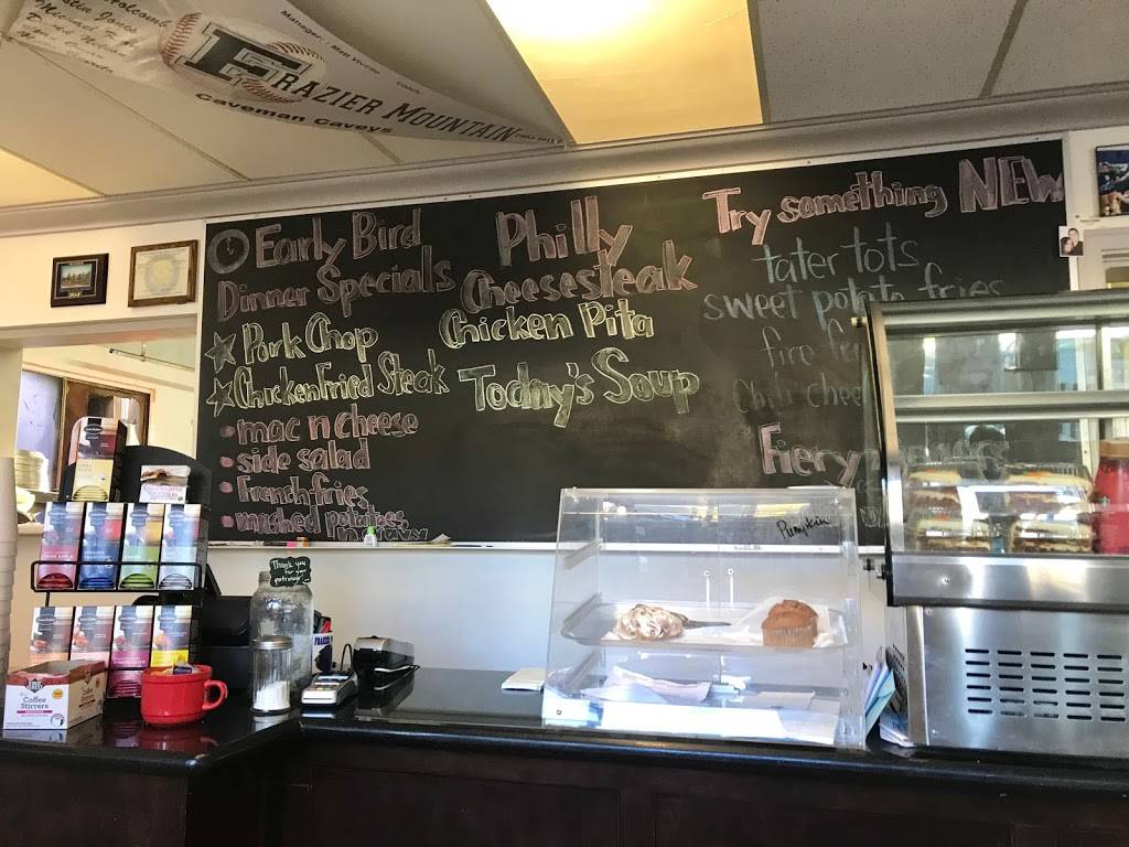 Falcons Nest | restaurant | 3216 Mt Pinos Way, Frazier Park, CA 93225, USA | 6612454400 OR +1 661-245-4400