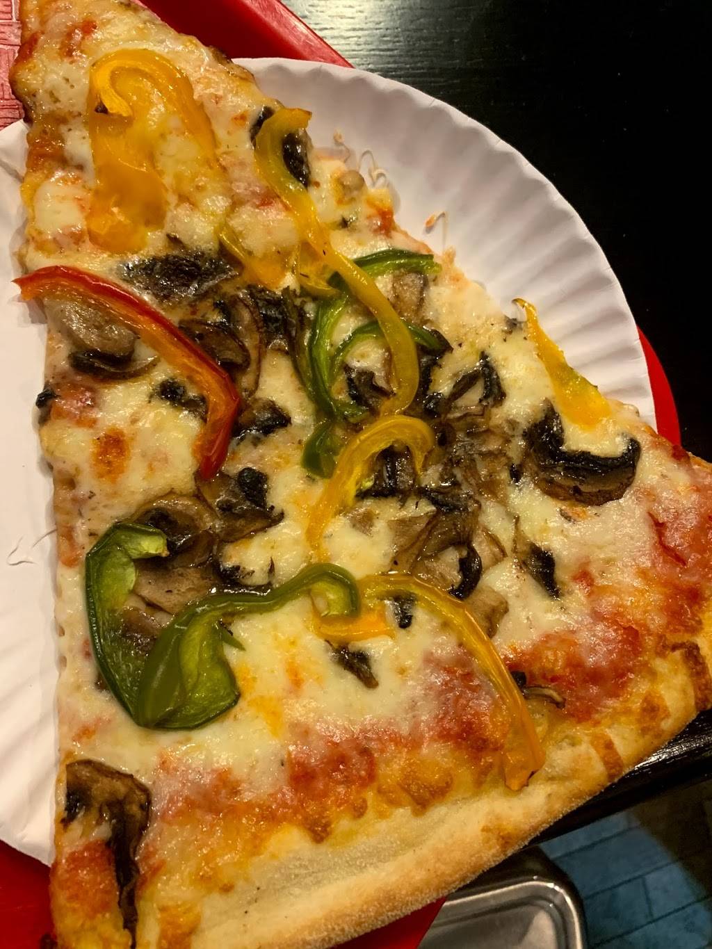 Broadway Slice | restaurant | 3932 Broadway, New York, NY 10032, USA | 6468132214 OR +1 646-813-2214