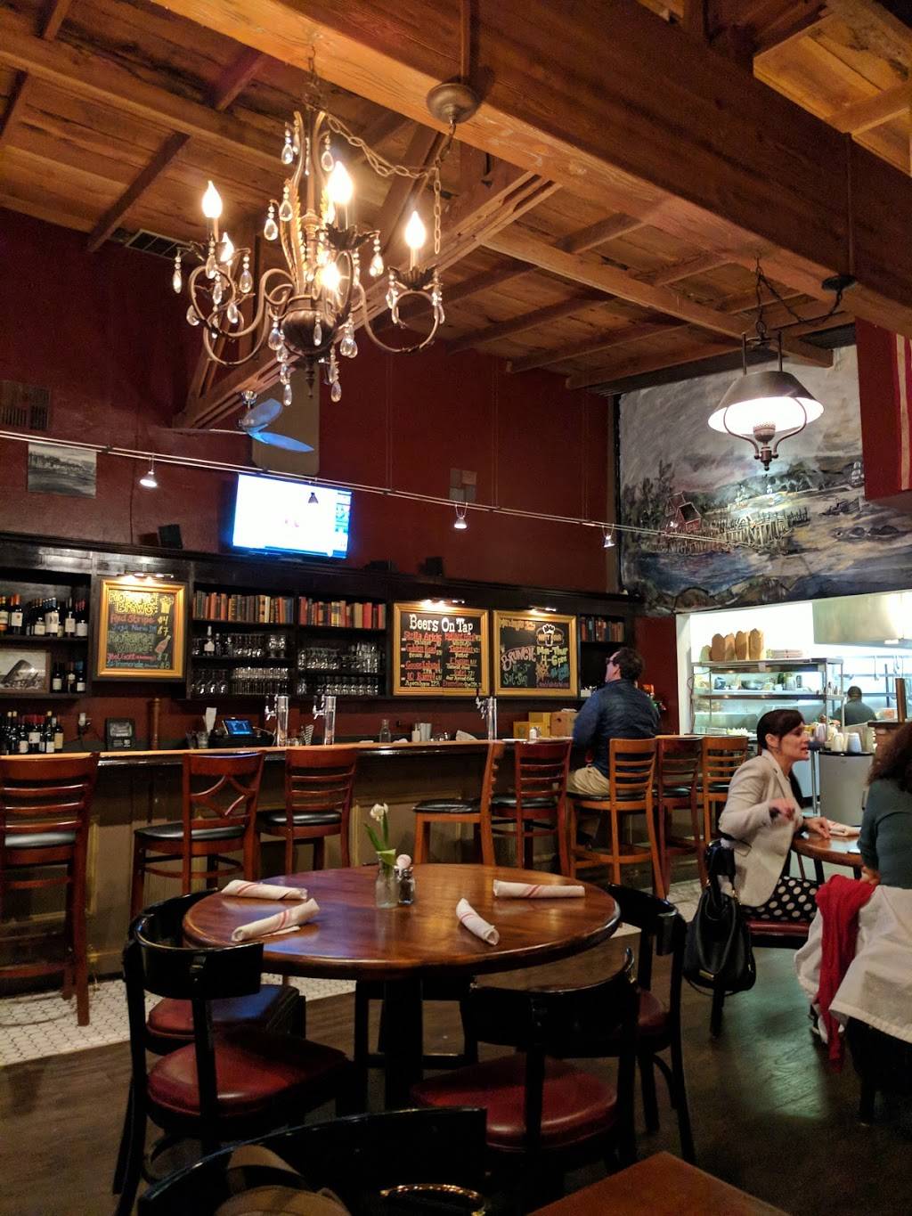 Melville Tavern | restaurant | 484 Washington St, Monterey, CA 93940, USA | 8316439525 OR +1 831-643-9525