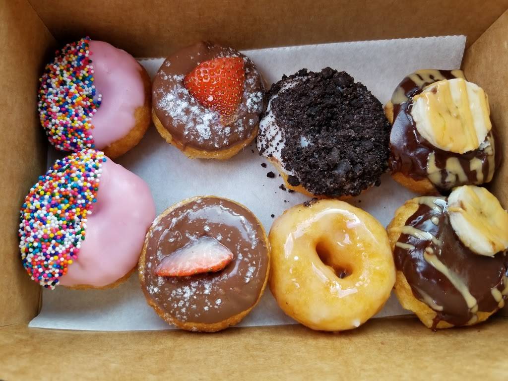 Remis Minis | cafe | 11267 Winthrop Main St, Riverview, FL 33578, USA | 8135257282 OR +1 813-525-7282