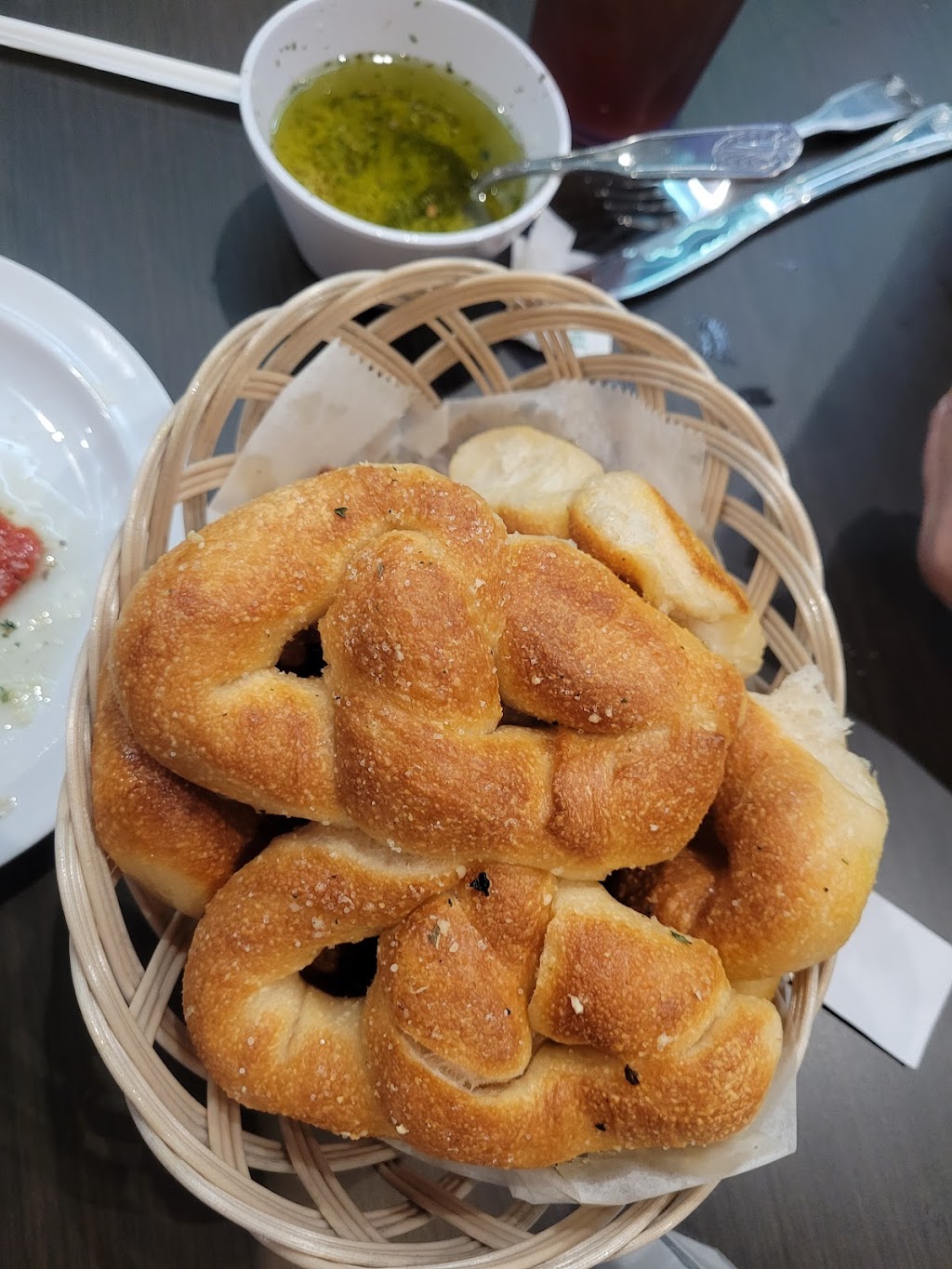 Adriatic Cafe | restaurant | 27240 Katy Fwy, Katy, TX 77494, USA | 7134057100 OR +1 713-405-7100