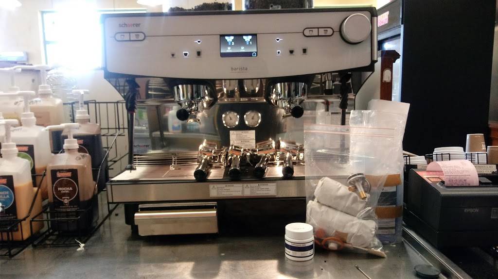 Veranda Shoppes | shopping mall | 500-550 N Pine Island Rd, Plantation, FL 33324, USA | 5616302300 OR +1 561-630-2300