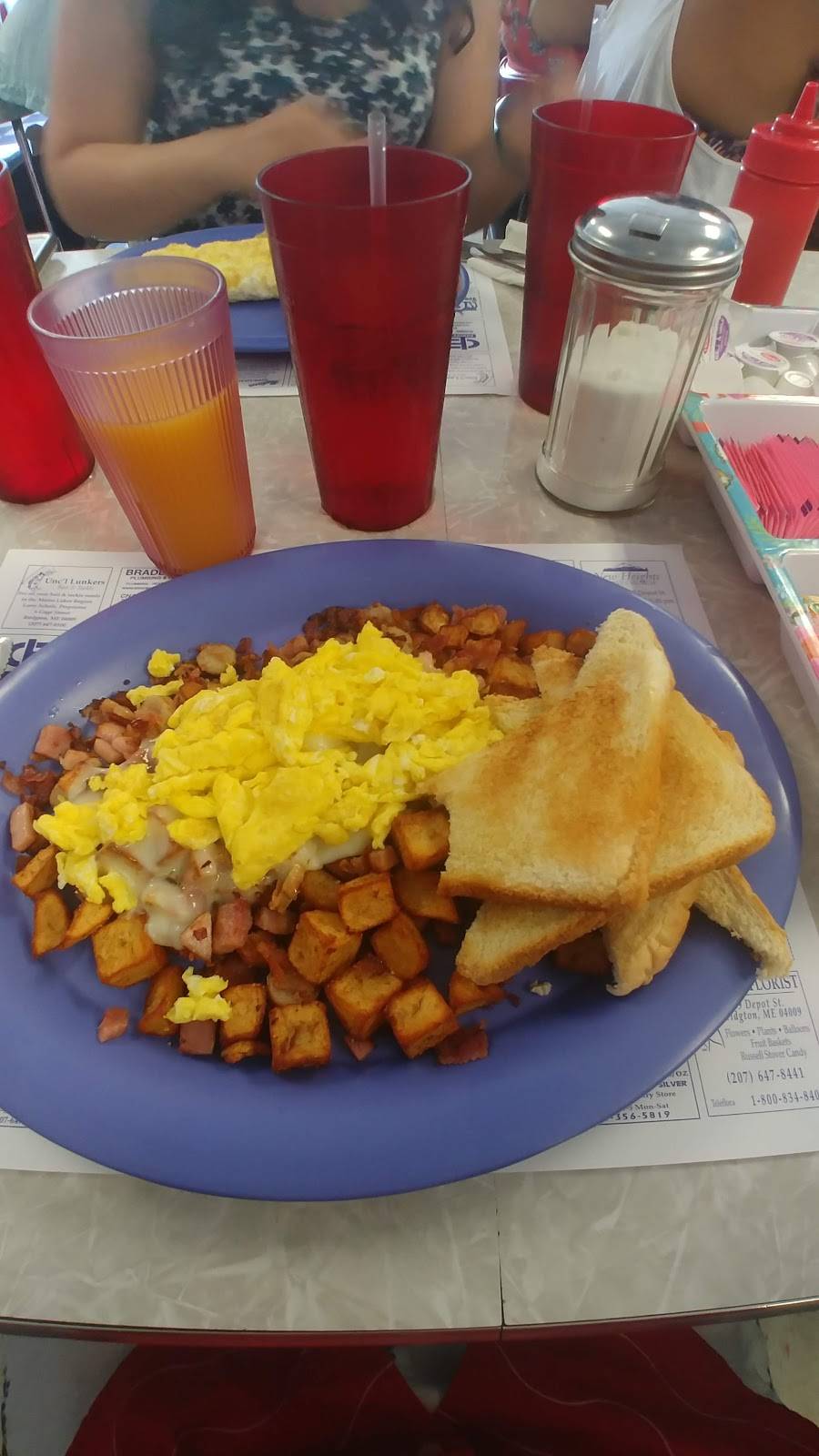 Rickys Diner | restaurant | 257 Main St, Bridgton, ME 04009, USA | 2076472499 OR +1 207-647-2499