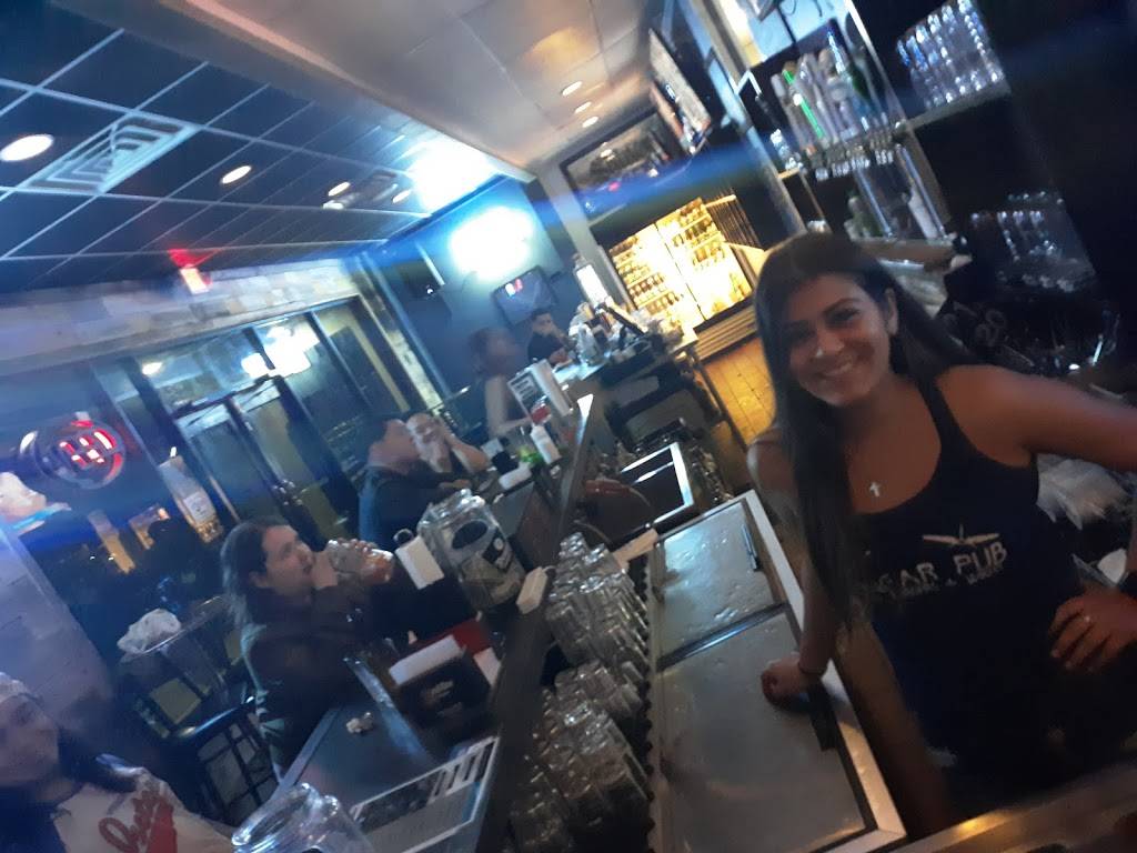 Hangar Pub | restaurant | 12232 Nacogdoches Rd, San Antonio, TX 78217, USA | 2102678881 OR +1 210-267-8881