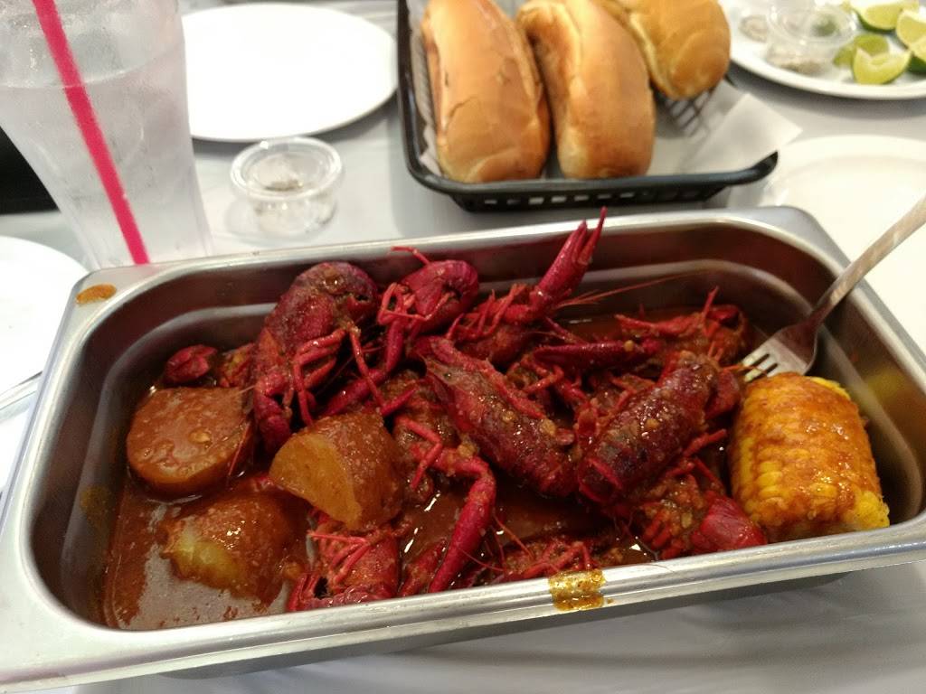 FOB (Fried Or Boiled) Seafood Fusion | restaurant | 4280 N Blackstone Ave, Fresno, CA 93726, USA | 5597249980 OR +1 559-724-9980