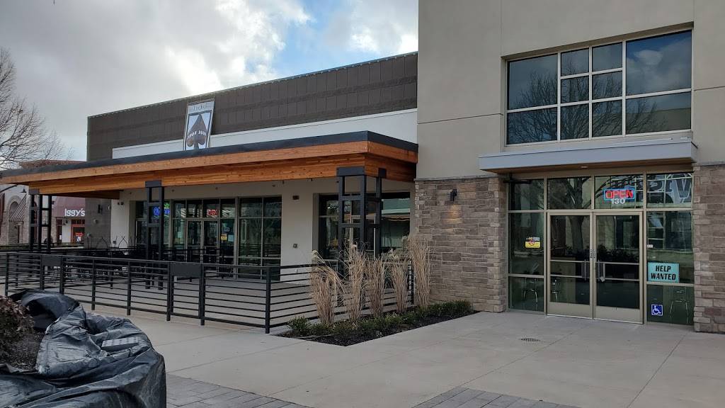 Luckys Iron Door Roadhouse | restaurant | 3754 West, Center View Way, West Jordan City, UT 84084, USA | 8018789439 OR +1 801-878-9439