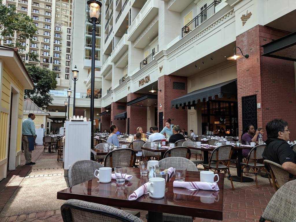 Pienza Italian Market. | restaurant | 201 Waterfront St, Oxon Hill, MD 20745, USA | 3019654000 OR +1 301-965-4000