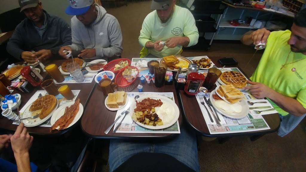 Breakfast Nook Cafe | cafe | 1808 Bannard St, Riverton, NJ 08077, USA | 8563031800 OR +1 856-303-1800