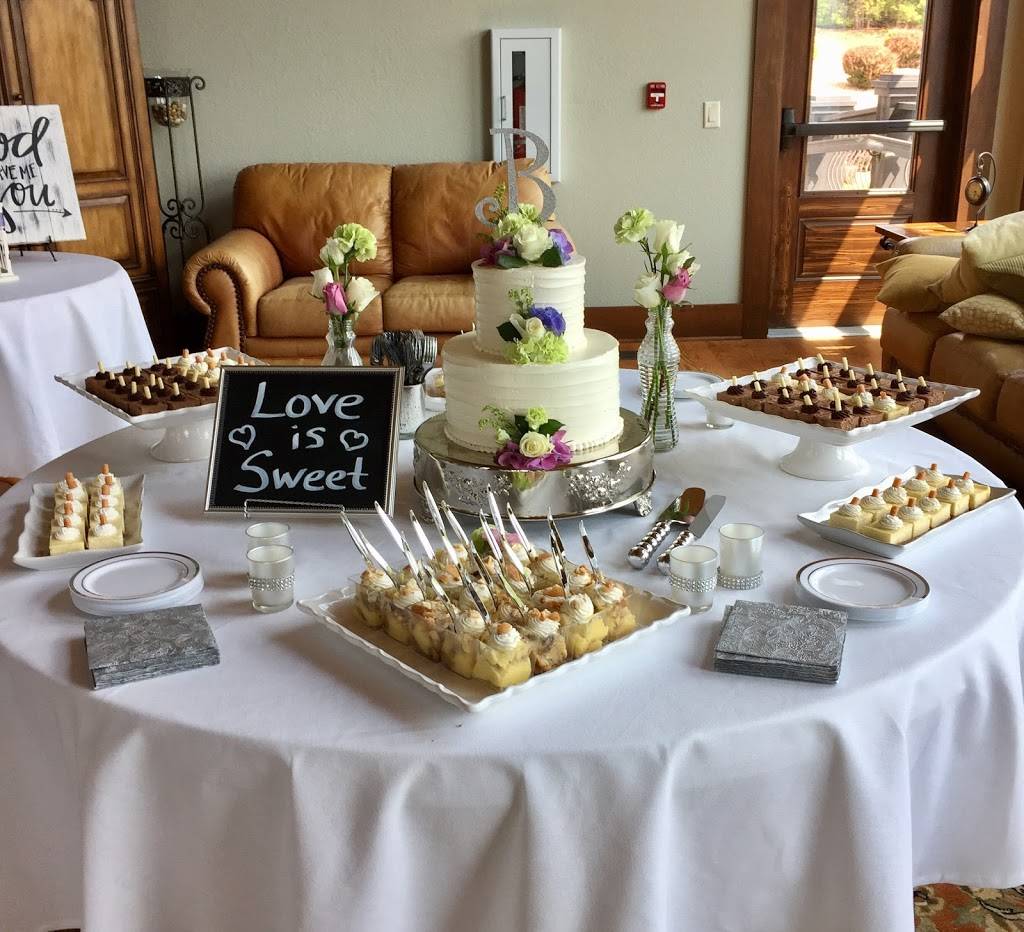 The Bakers Box | bakery | 430 Kanuga Rd, Hendersonville, NC 28739, USA | 8285959983 OR +1 828-595-9983