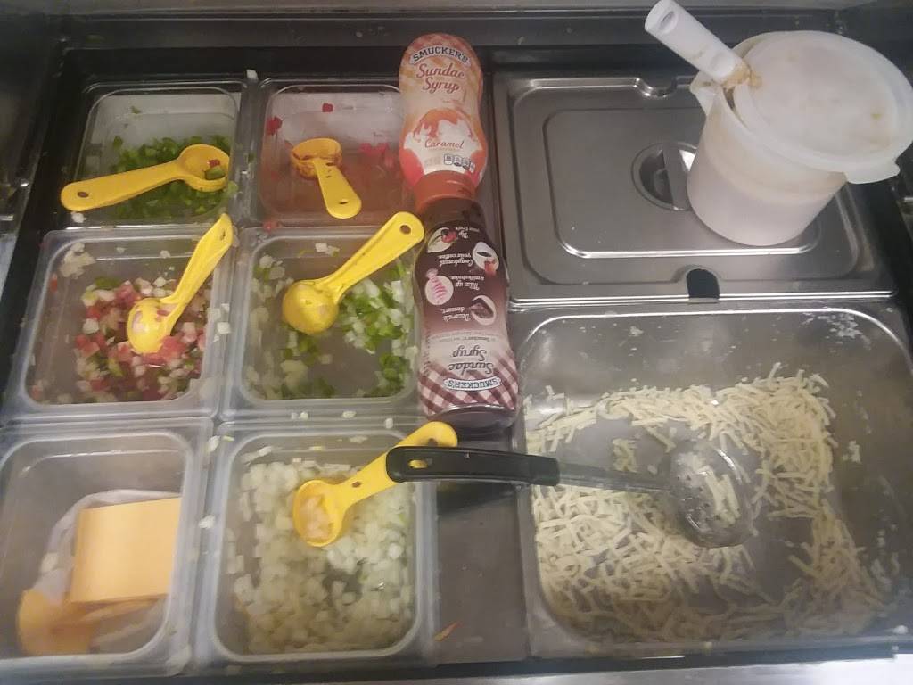 Huddle House | meal takeaway | 55 Covar Ave, Andrews, NC 28901, USA | 8283213663 OR +1 828-321-3663