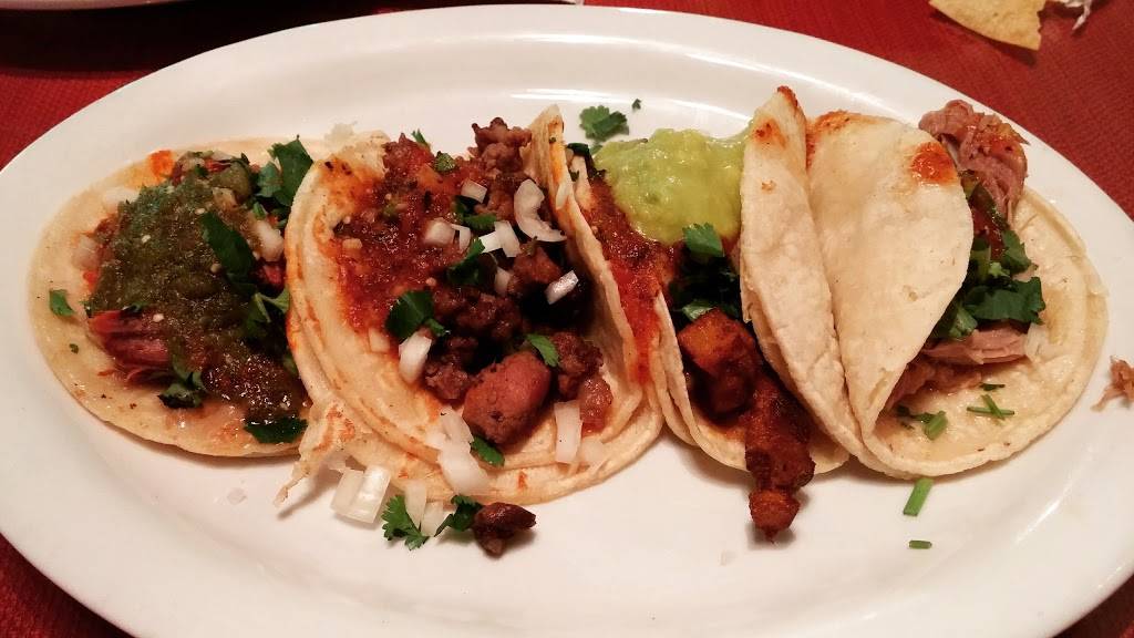 El Sabroso Grill | restaurant | 214 W Santa Fe Ave, Placentia, CA 92870, USA | 7145246716 OR +1 714-524-6716