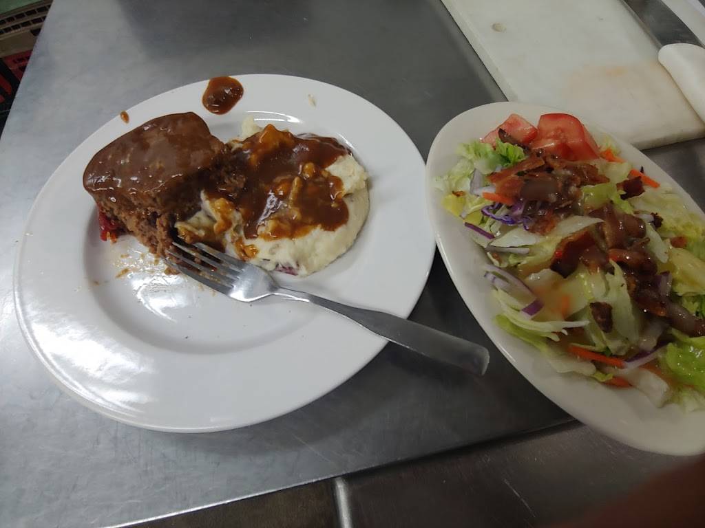 Clough Crossings | restaurant | 6892 Clough Pike, Cincinnati, OH 45244, USA | 5136247800 OR +1 513-624-7800