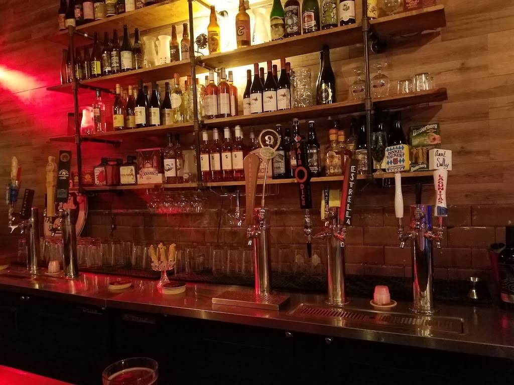 TapHouse 61 | restaurant | 2061 Central Ave, St. Petersburg, FL 33713, USA | 7278002971 OR +1 727-800-2971