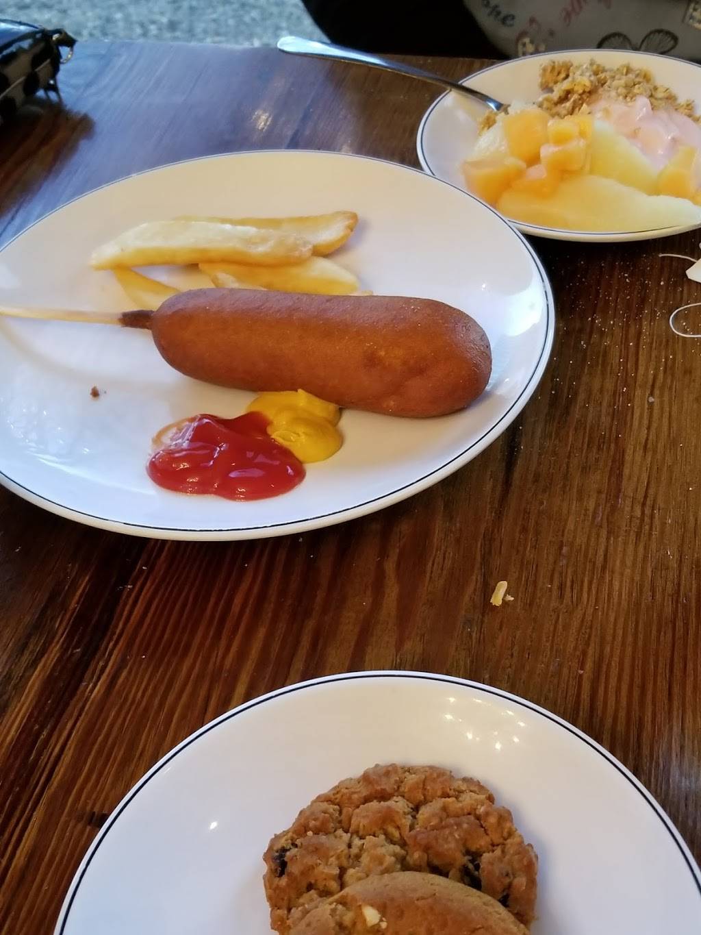 Rankin Den & Dining | restaurant | 21 E 10th St, Columbus, GA 31901, USA | 7065078226 OR +1 706-507-8226