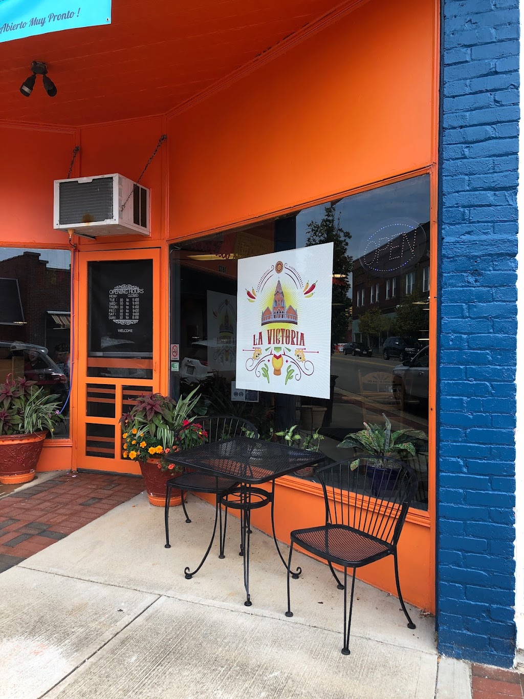 La Victoria Mexican Restaurant | restaurant | 1812 Main St, Victoria, VA 23974, USA | 4346961533 OR +1 434-696-1533