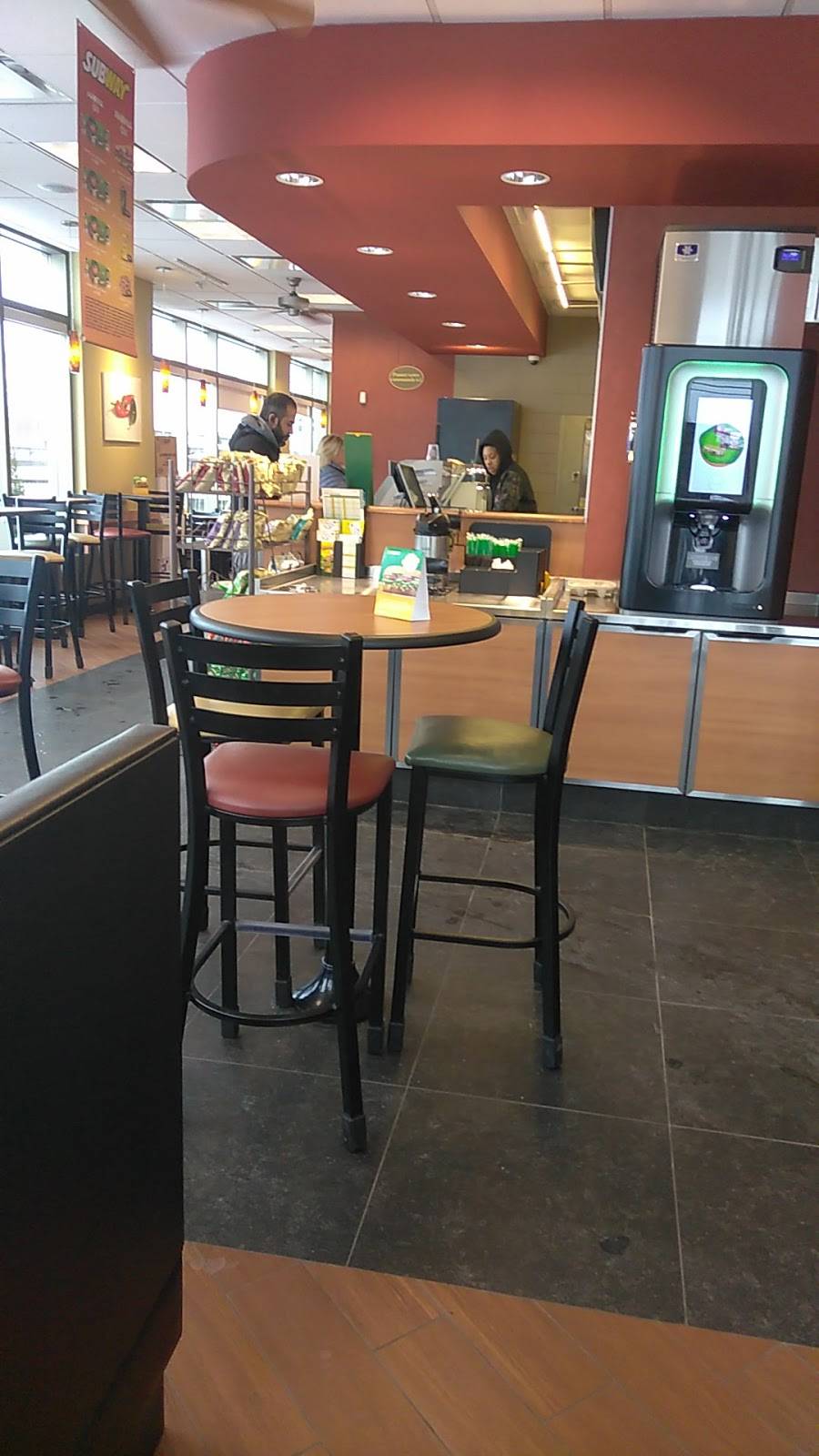 Subway | restaurant | 6971, D, Chemin de la Côte-de-Liesse, Saint-Laurent, QC H4T 1Z3, Canada | 5145085883 OR +1 514-508-5883