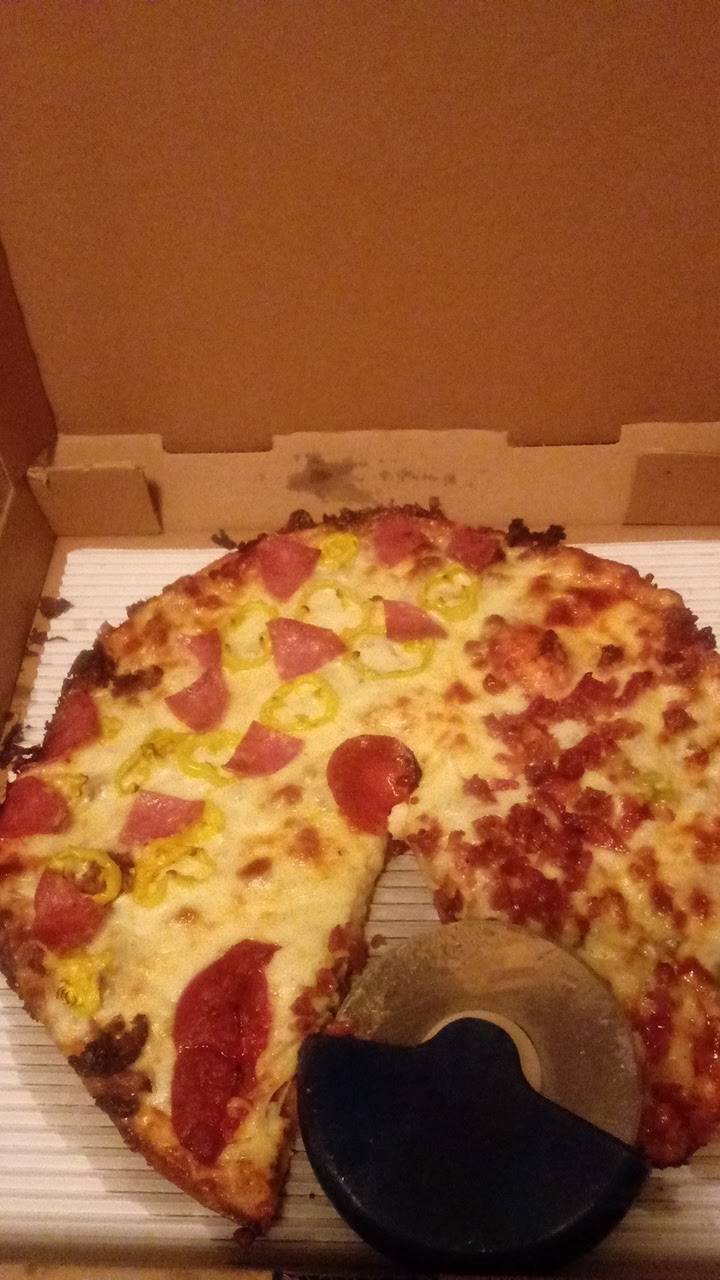 Original Ginos Pizza | restaurant | 3981 Monroe St, Toledo, OH 43606, USA | 4194723567 OR +1 419-472-3567