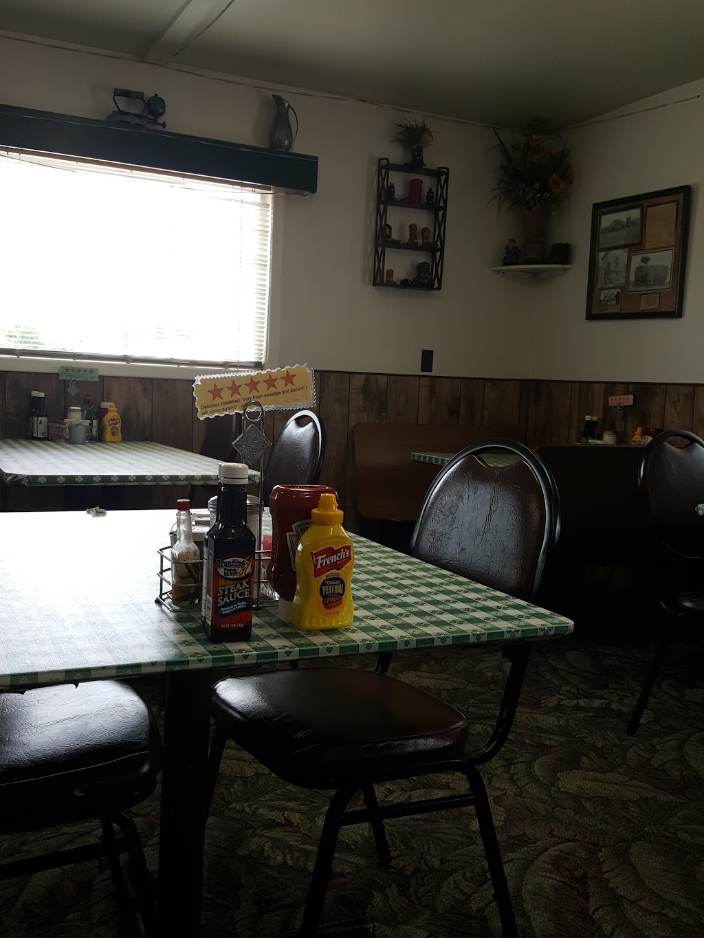 Haigler Country Cafe | restaurant | 106 W Nebraska Ave, Haigler, NE 69030, USA | 3082973330 OR +1 308-297-3330