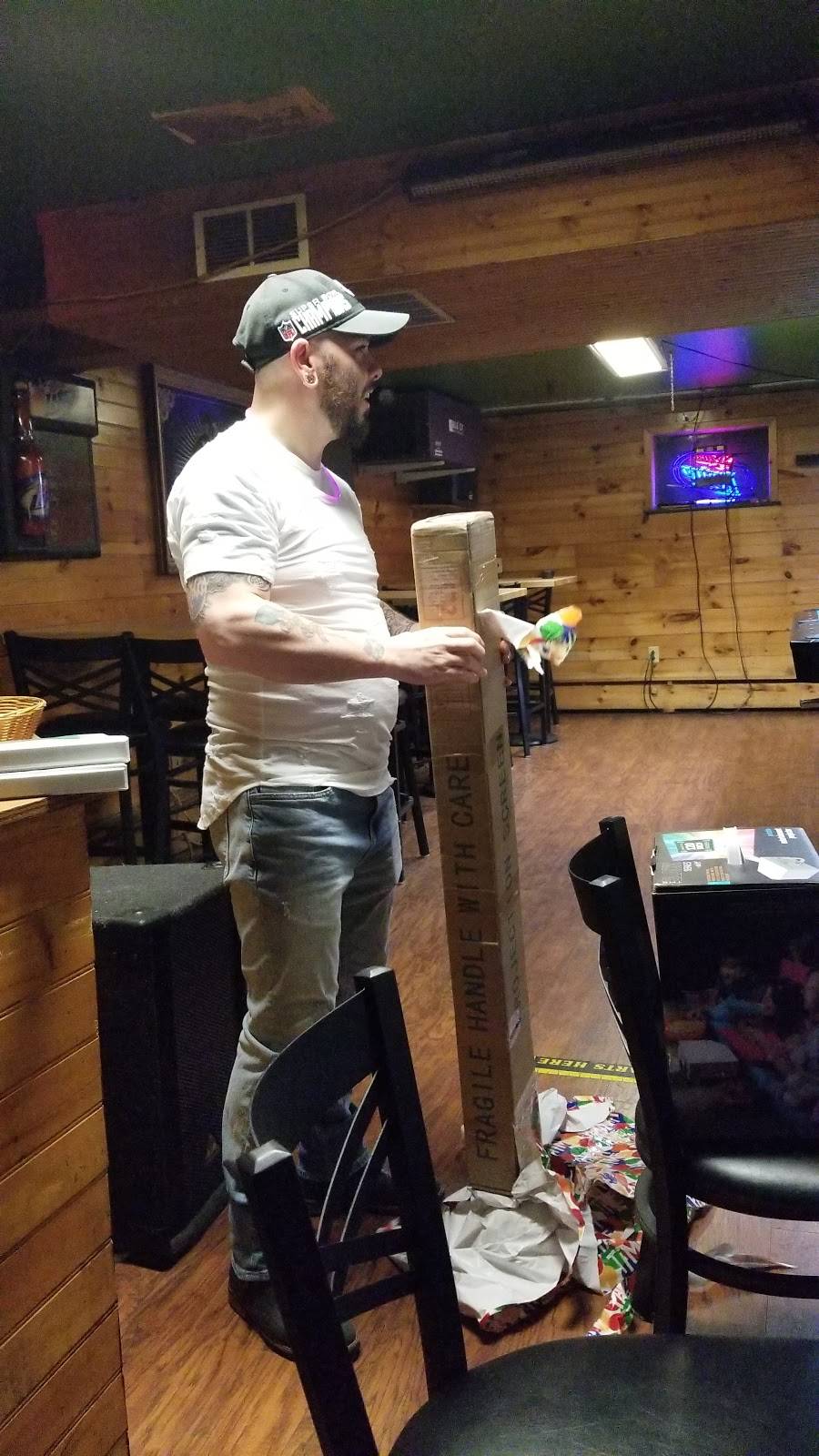 Stadium Club | restaurant | 61 2nd St, Highspire, PA 17034, USA | 7179399193 OR +1 717-939-9193