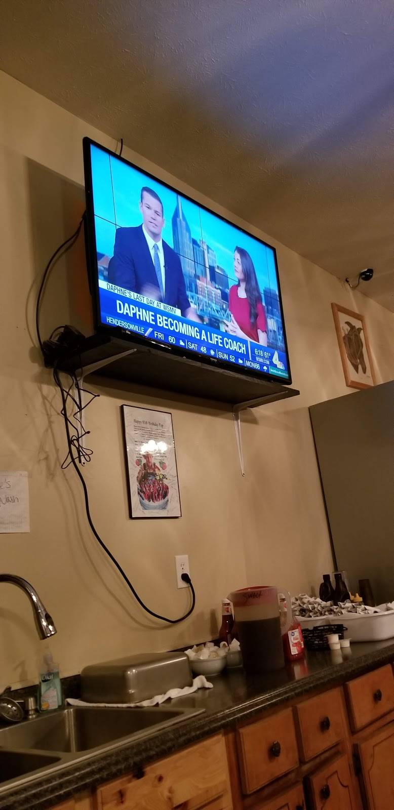 Southern Skillet | restaurant | 101 N Park St, Hohenwald, TN 38462, USA | 9312953280 OR +1 931-295-3280