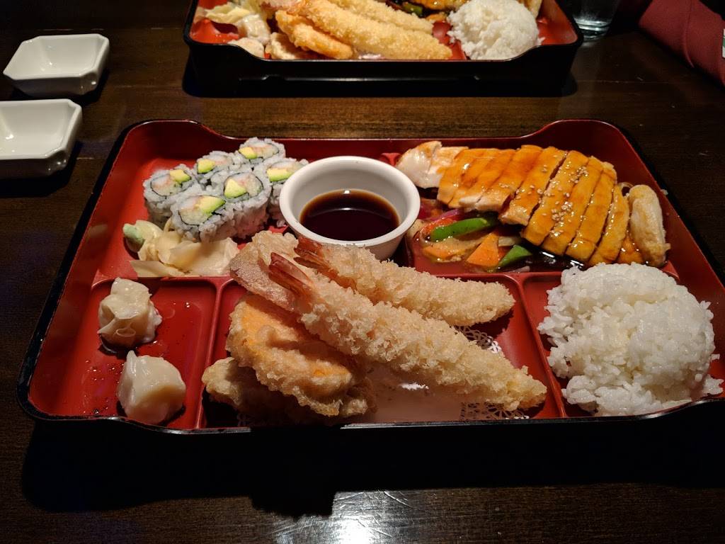 AKI Japanese Restaurant | restaurant | 424 Gateway Ave, Chambersburg, PA 17201, USA | 7172639393 OR +1 717-263-9393