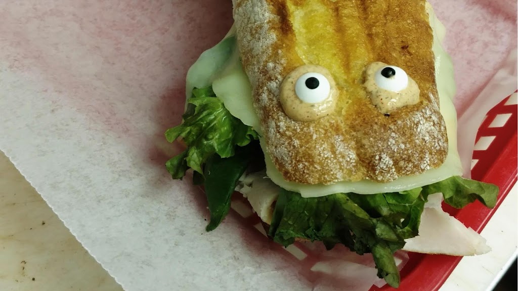 Coras Isle-End Deli | restaurant | 712 S Anderson Blvd, Topsail Beach, NC 28445, USA | 9105412007 OR +1 910-541-2007