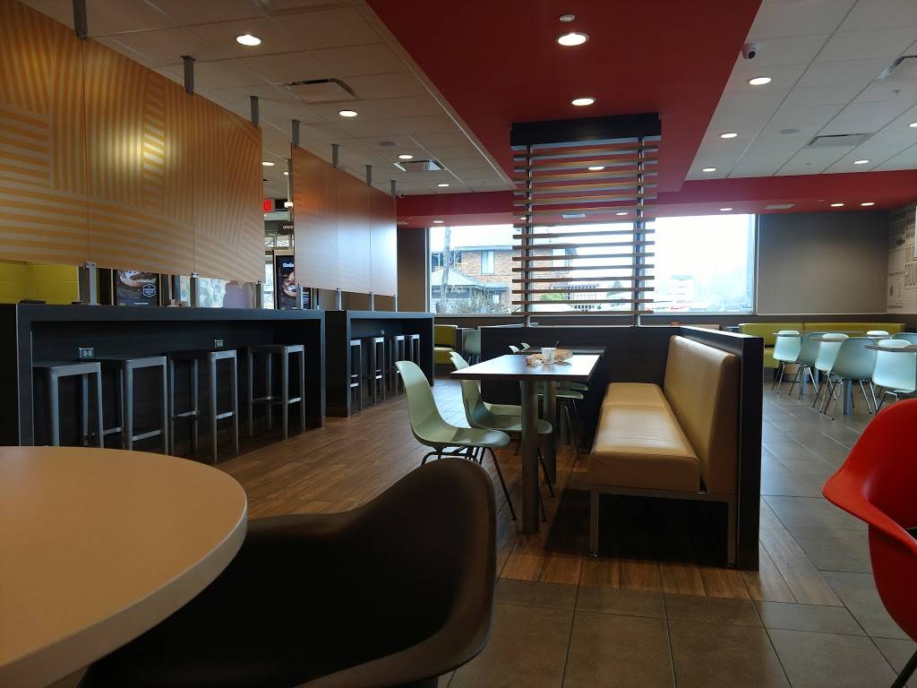 McDonalds | cafe | 3101 Cleveland Ave NW, Canton, OH 44709, USA | 3304928102 OR +1 330-492-8102