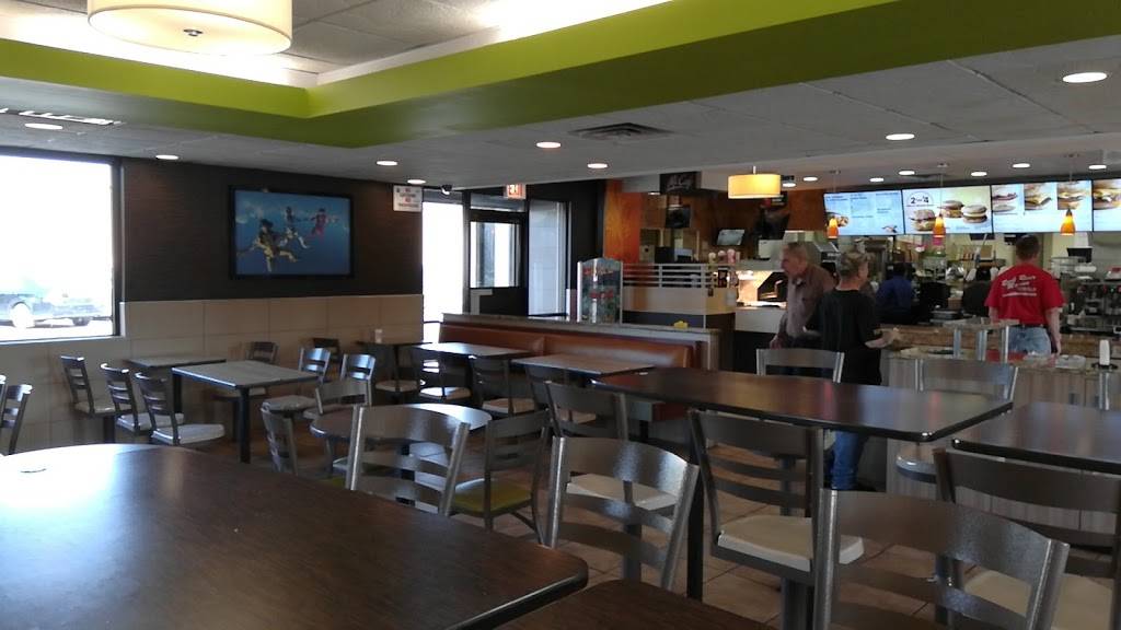 McDonalds | cafe | 2608 W Addison St, Chicago, IL 60618, USA | 7734778687 OR +1 773-477-8687