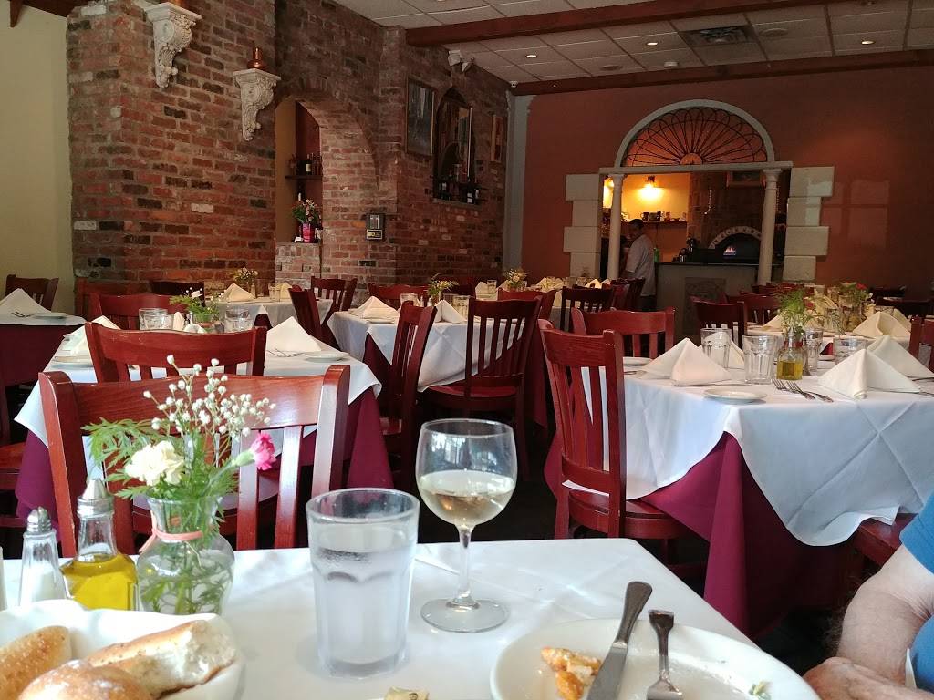 Ristorante Italiano Toscanini | restaurant | 179 Main St, Port Washington, NY 11050, USA | 5169440755 OR +1 516-944-0755