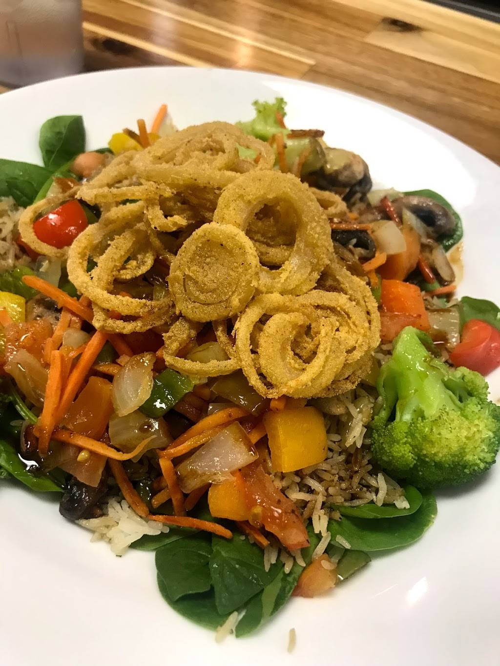 757 Crave | restaurant | 142 W York St, Norfolk, VA 23510, USA | 7572268999 OR +1 757-226-8999