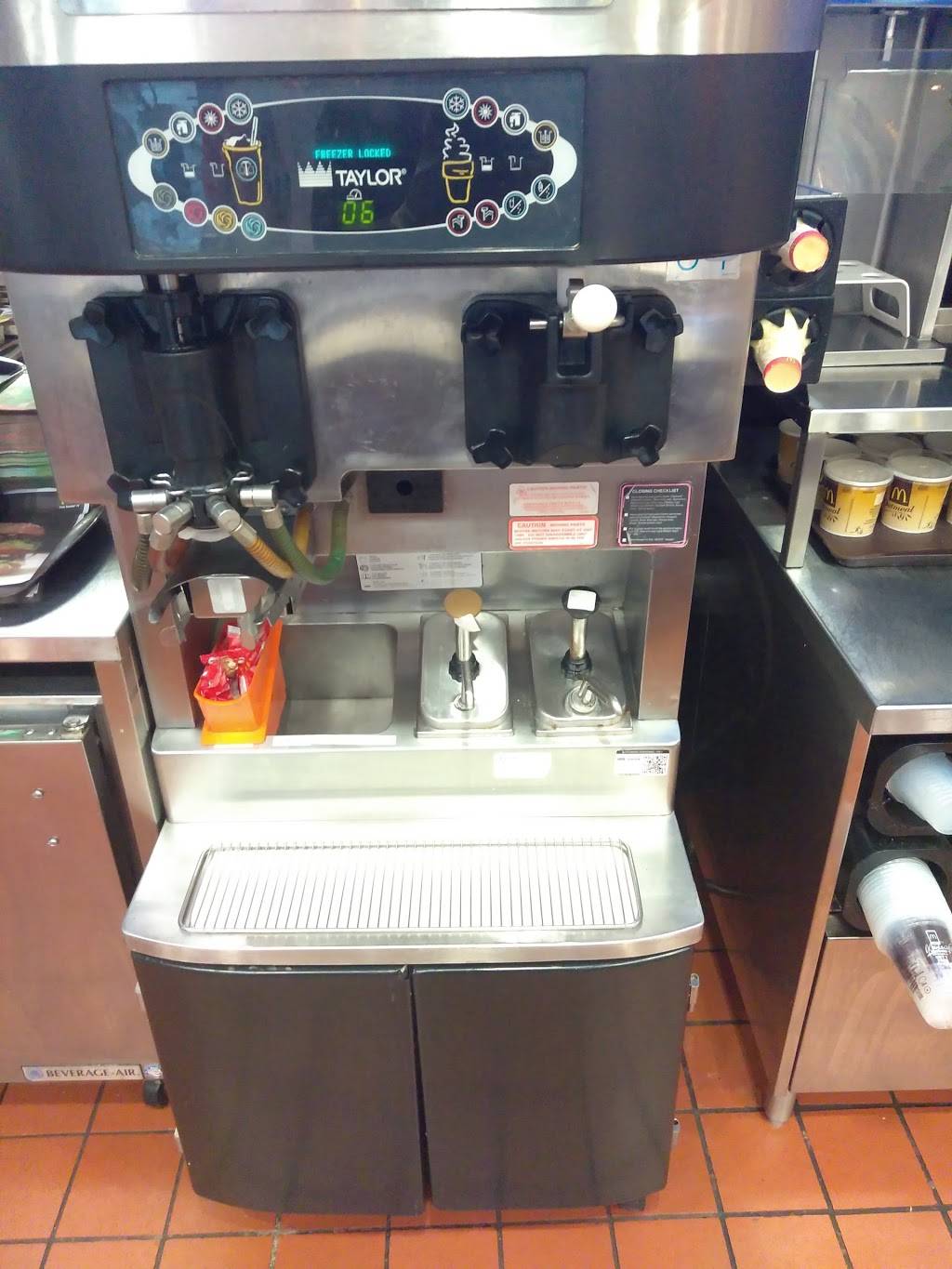 McDonalds | cafe | 2105 Towne Lake Pkwy, Woodstock, GA 30189, USA | 7709288510 OR +1 770-928-8510