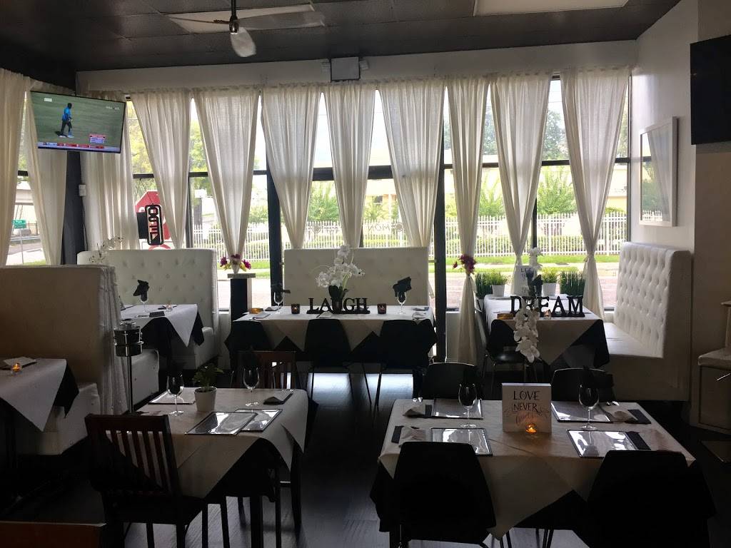 Yah Mon | restaurant | 301 W Platt St unit c, Tampa, FL 33606, USA | 8136055800 OR +1 813-605-5800