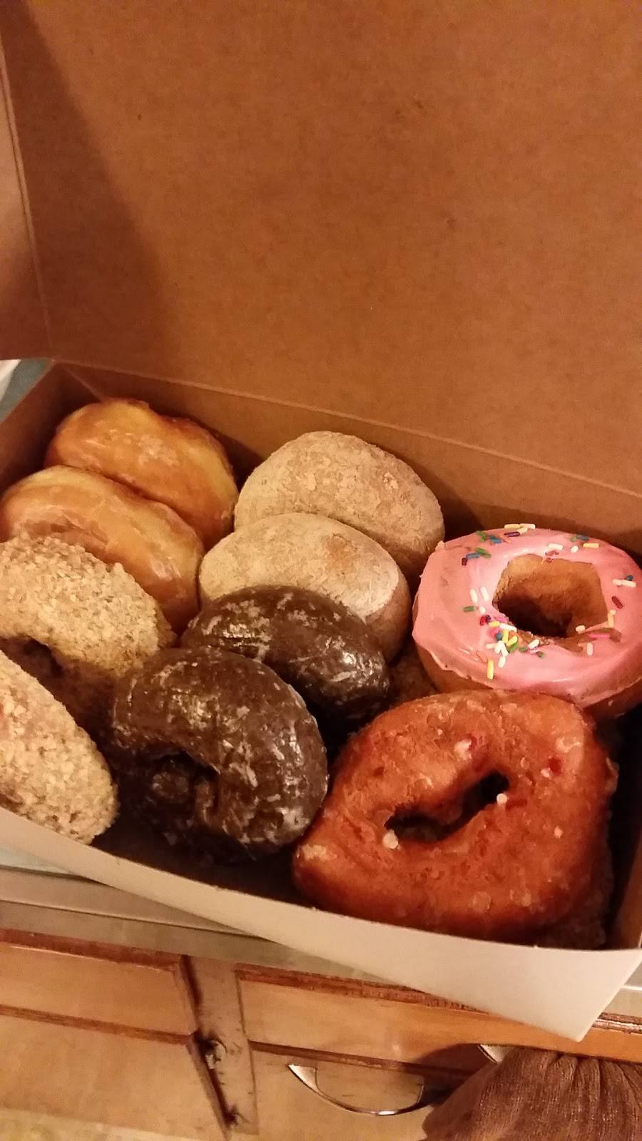 Donut Kraze | restaurant | 365 Somerville Ave, Tonawanda, NY 14150, USA | 7168362160 OR +1 716-836-2160