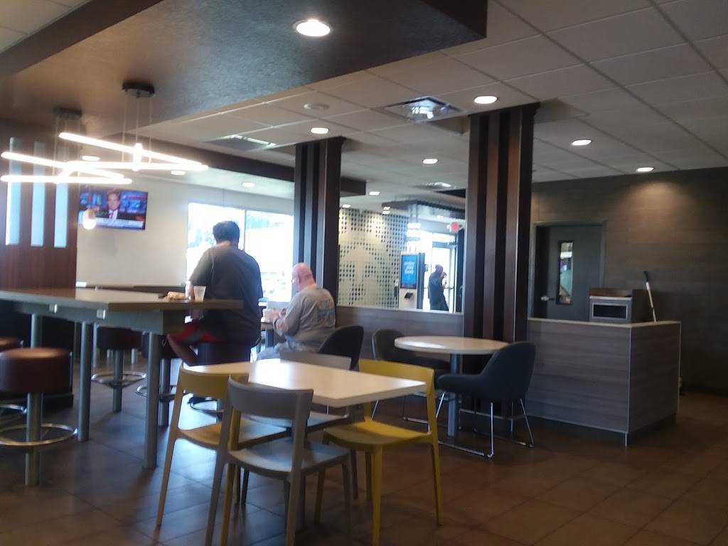 McDonalds | cafe | 1980 N Wickham Rd, Melbourne, FL 32935, USA | 3212426768 OR +1 321-242-6768