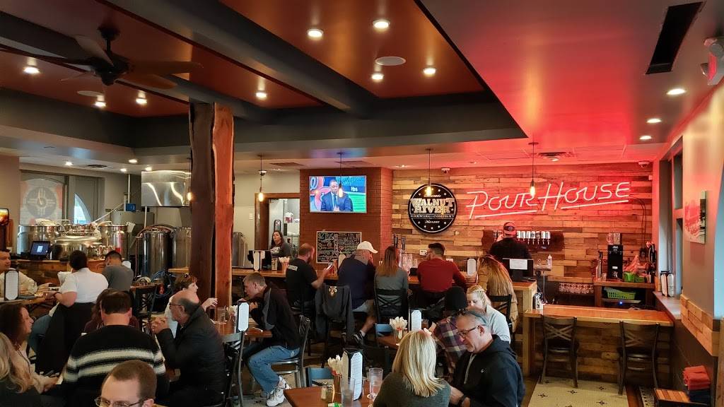 The PourHouse | restaurant | 711 E Douglas Ave, Wichita, KS 67202, USA | 3162604897 OR +1 316-260-4897