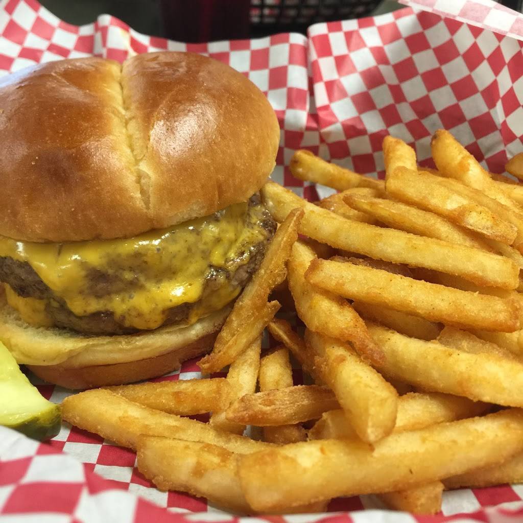 The Iron Mule | restaurant | 1308 MO-21, Ironton, MO 63650, USA | 5735461234 OR +1 573-546-1234