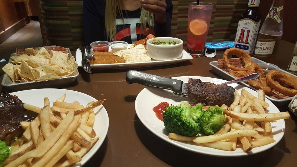 Applebees Grill + Bar | restaurant | 5664 N Port Washington Rd, Glendale, WI 53217, USA | 4149630100 OR +1 414-963-0100