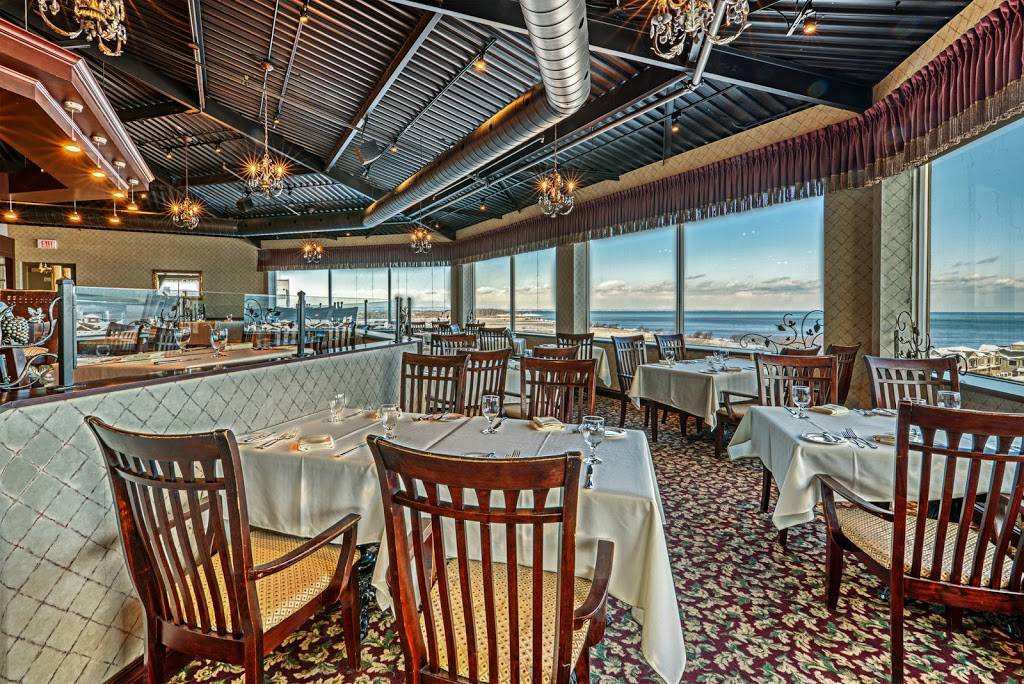 Panorama Restaurant & Wine Bar | restaurant | 4 Windward Dr, Grimsby, ON L3M 4E8, Canada | 9053092305 OR +1 905-309-2305