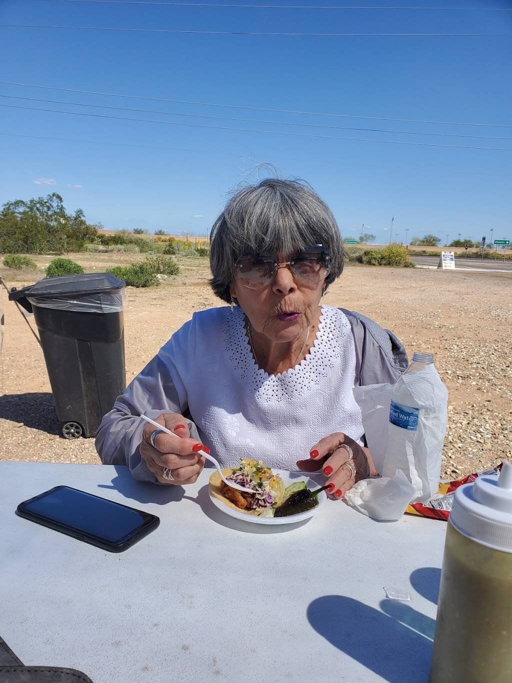 Los 3 Tacos Del Rey (Mobile Food Truck and Catering) | restaurant | 16949 W Deer Valley Rd, Surprise, AZ 85387, USA | 4802576073 OR +1 480-257-6073